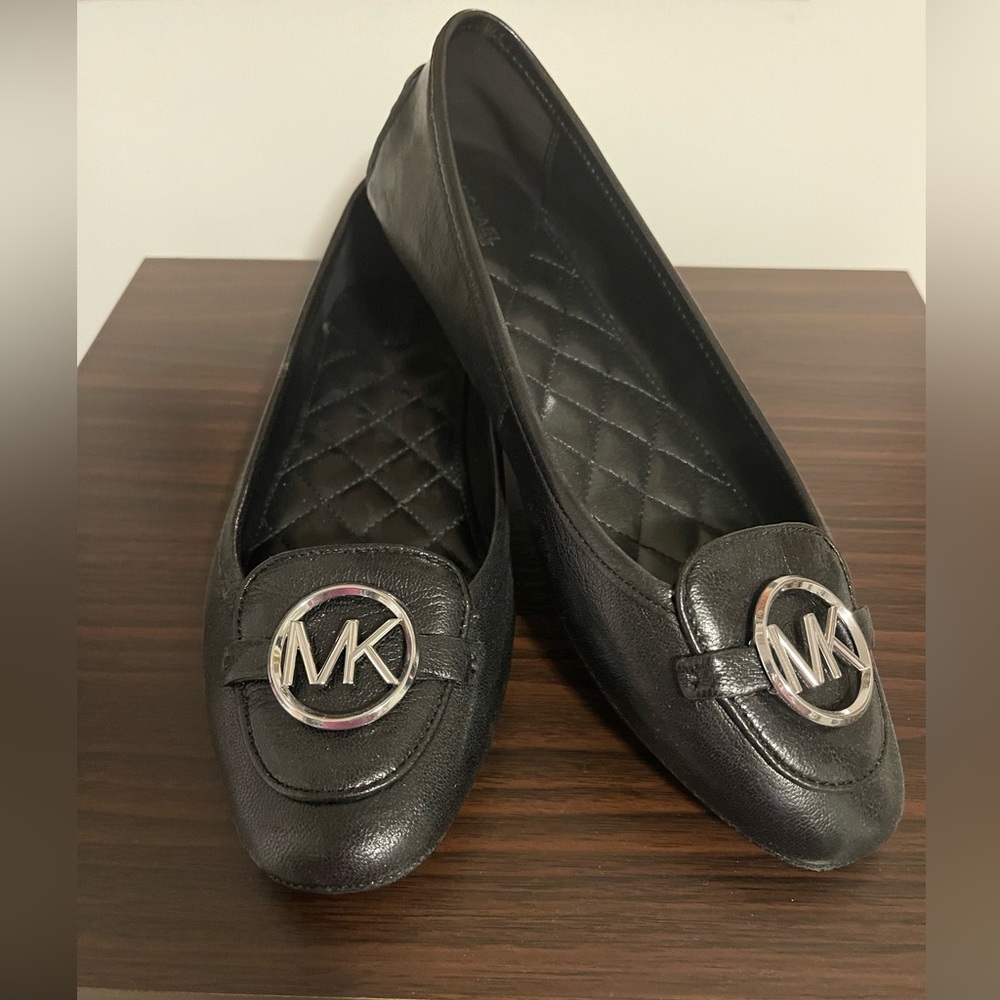 Michael Kors  Women’s Lillie Ballet Flats Size 10 - Black  Excellent Condition